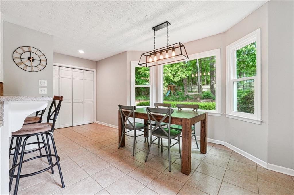 431 Shore Drive, Suwanee, Georgia image 25