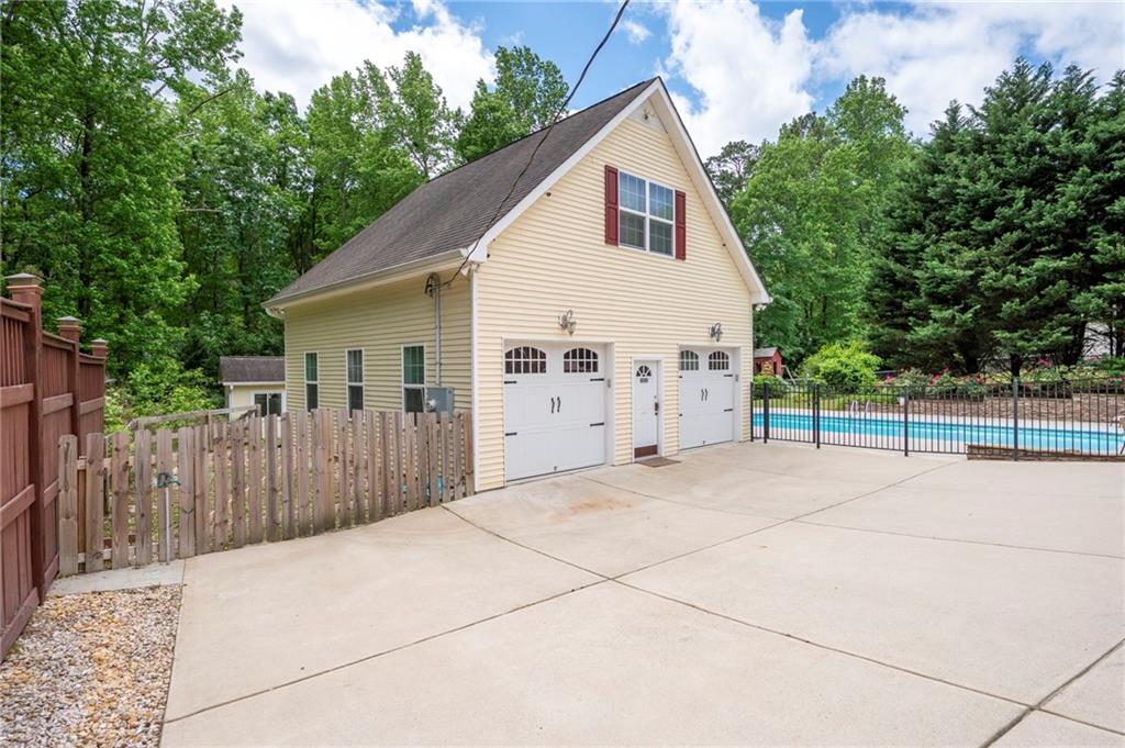 96 Grover Way