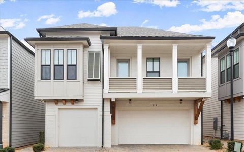 118 Village Green Avenue Woodstock GA 30189