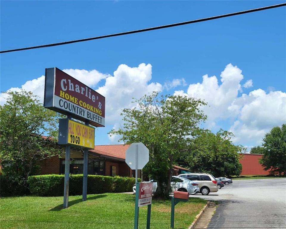 1102 W Spring Street W