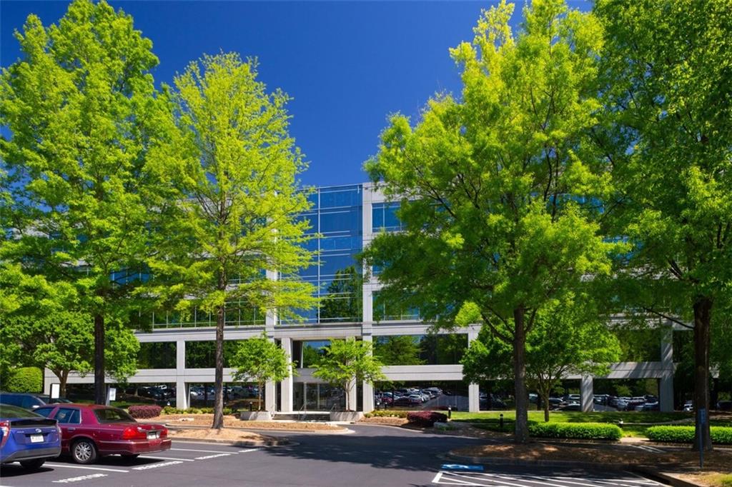 5900 Windward Parkway 335