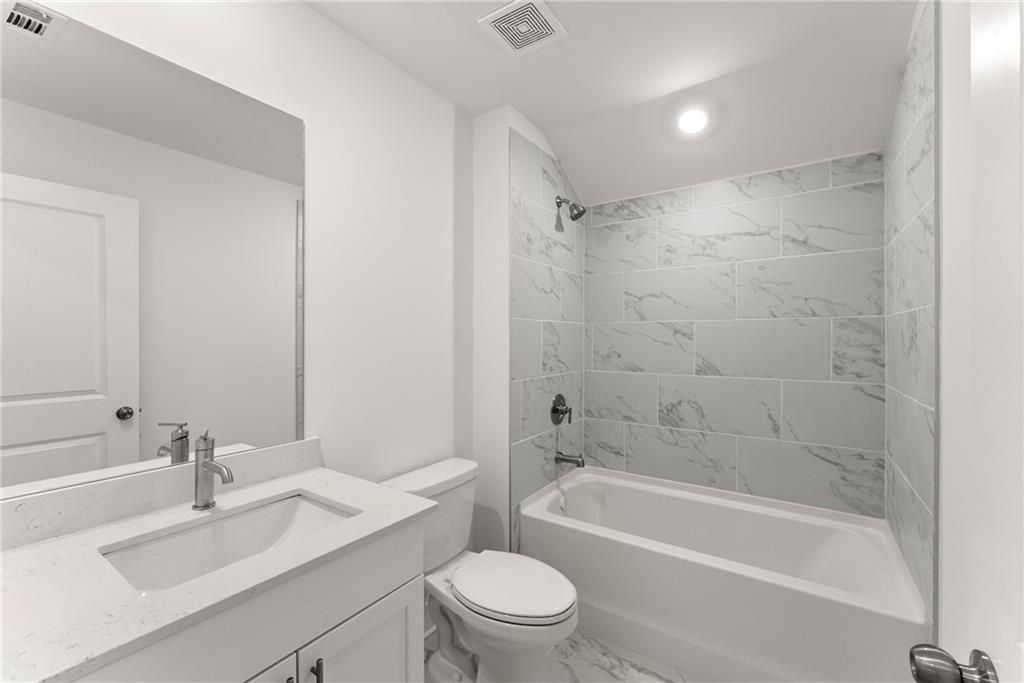 207 Hickory Bluffs Parkway, Canton, Georgia image 37