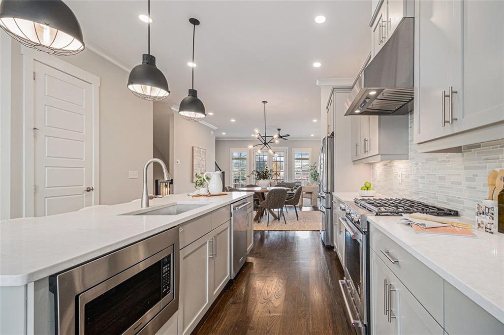 1837 Brooks Drive NW