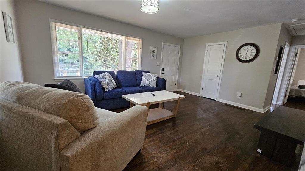 2076 W Flat Shoals Terrace
