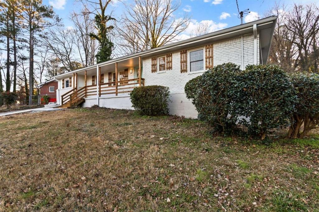 1891 Valley Ridge Dr SW