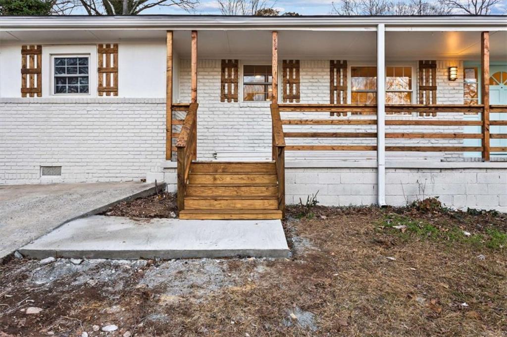 1891 Valley Ridge Dr SW