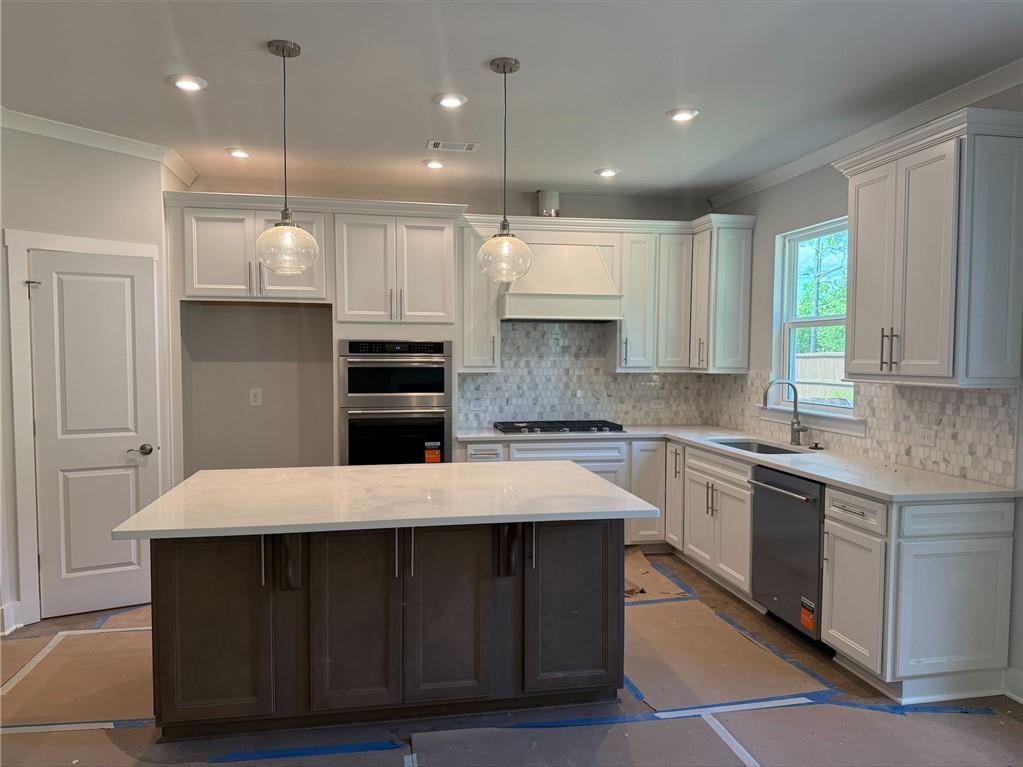 4865 Rosarian Drive
