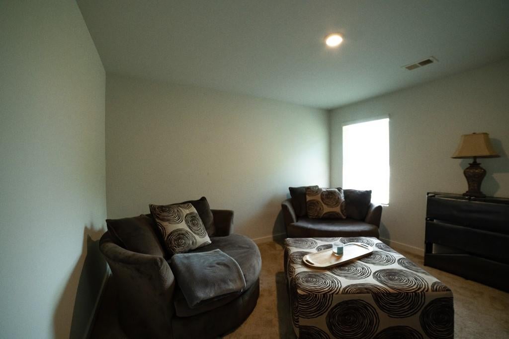 1193 Bluecoat Circle
