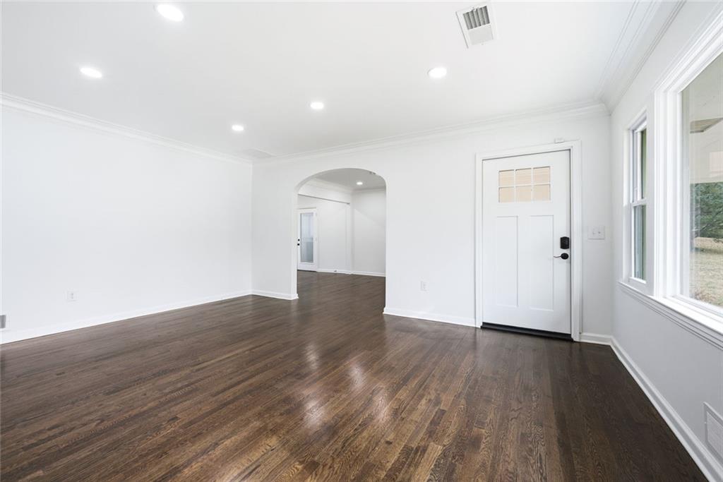 2277 Edgemore Drive SE