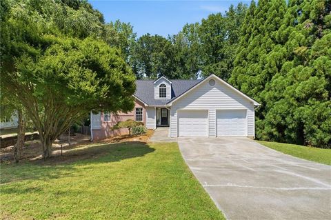 Homes For Sale - 1545 Smoke Hill Drive<br/> Gwinnett County, Hoschton, GA 30548