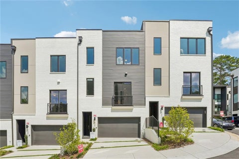 Townhouse For Sale - 430 Cedar Dust Drive<br/> Decatur, GA 30030