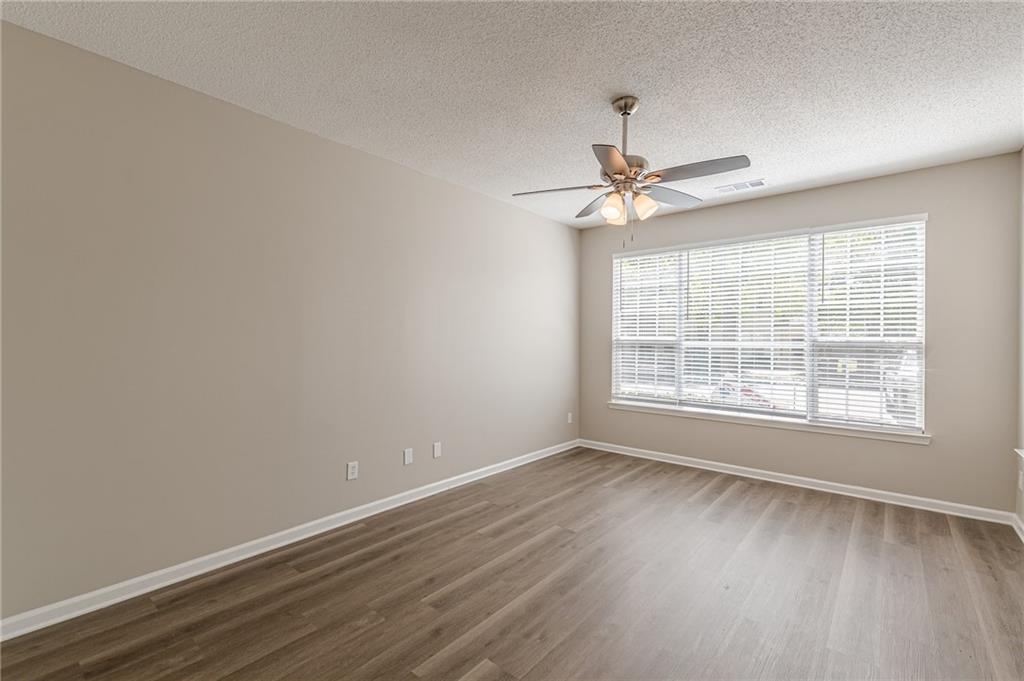 2454 Brianna Drive, Hampton, Georgia image 9