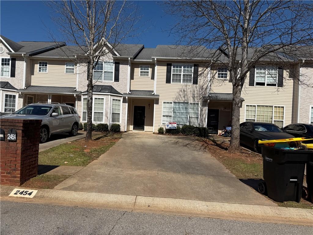 2454 Brianna Drive, Hampton, Georgia image 1
