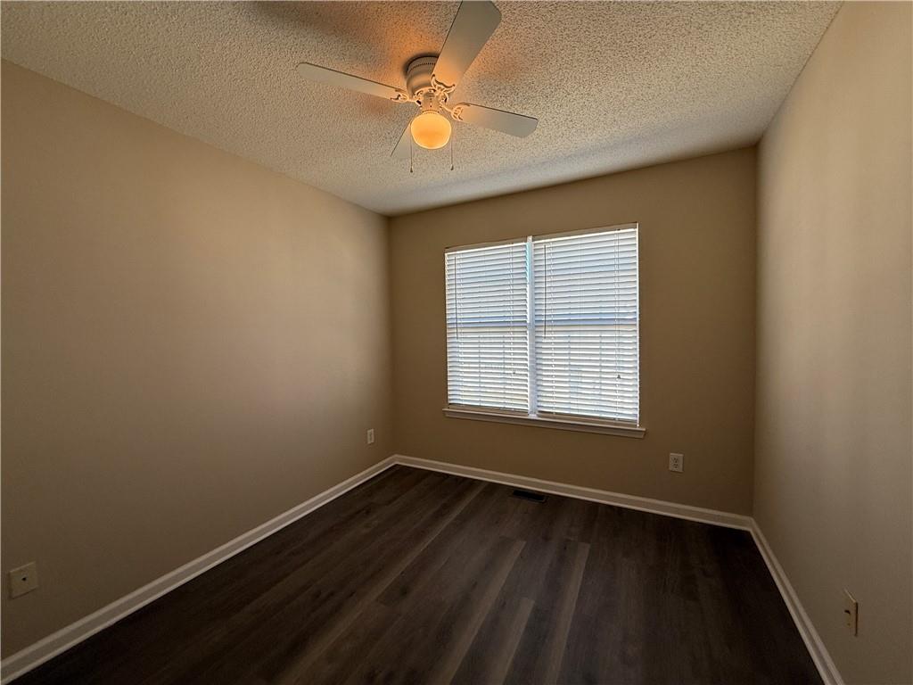 2454 Brianna Drive, Hampton, Georgia image 8