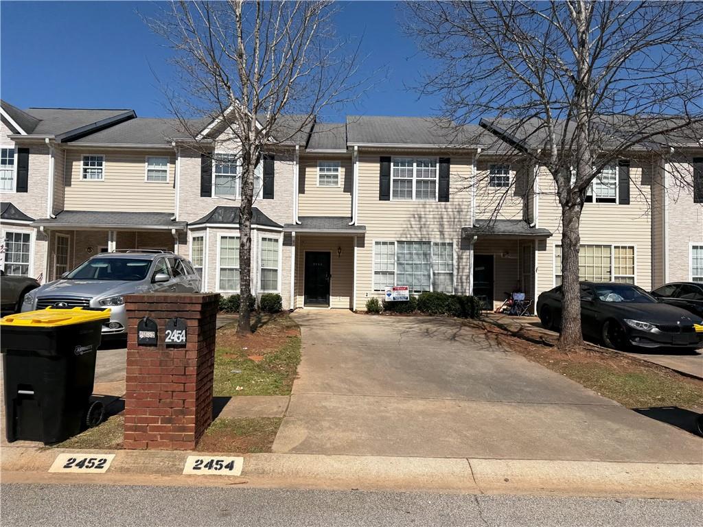 2454 Brianna Drive, Hampton, Georgia image 2