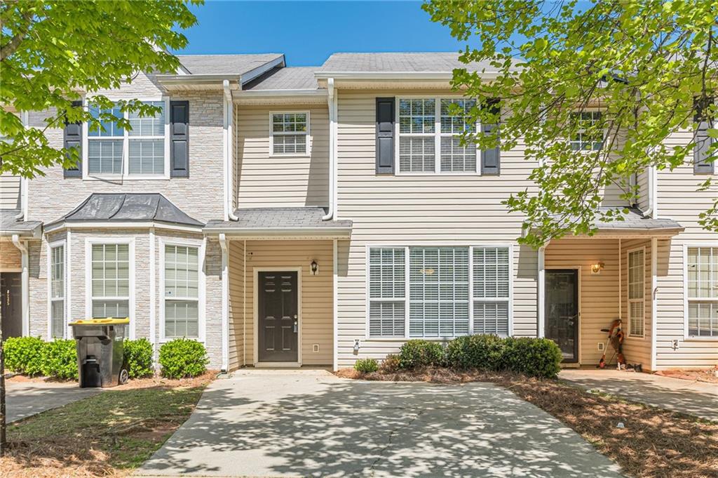 2454 Brianna Drive, Hampton, Georgia image 1