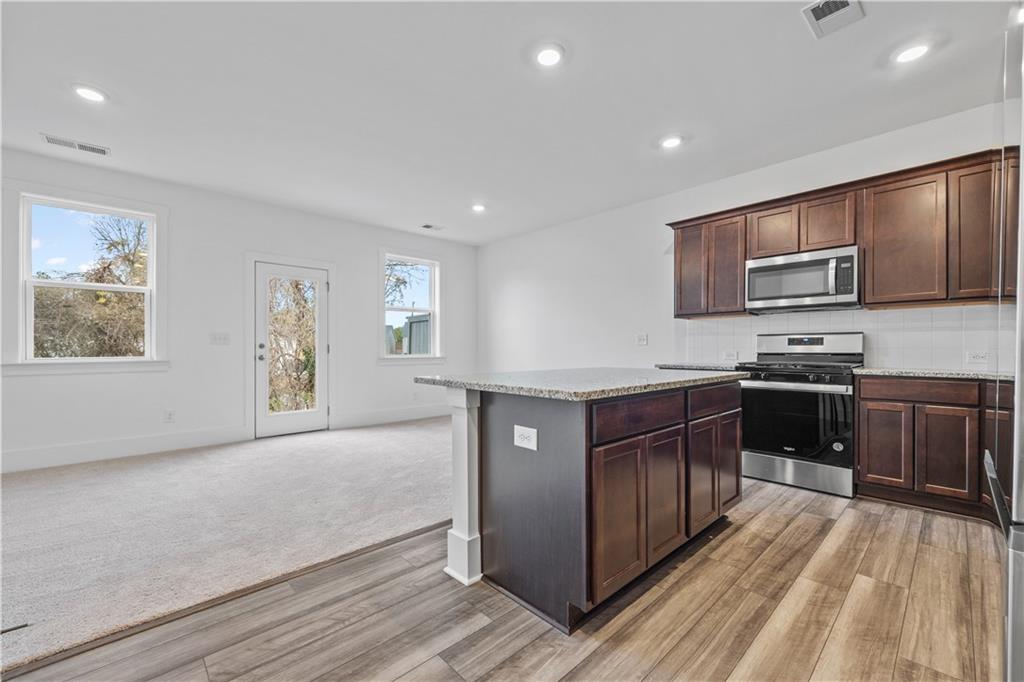 1520 Parks Edge Lane NW
