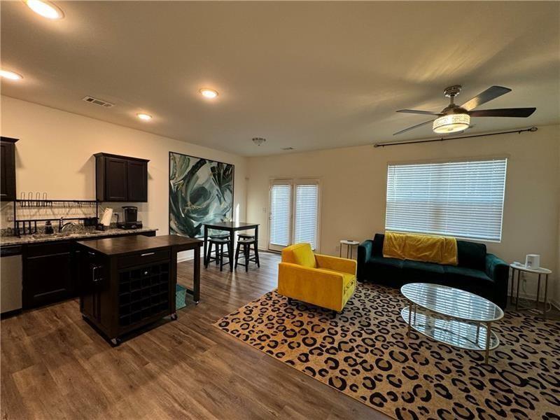 3366 Tarian Way