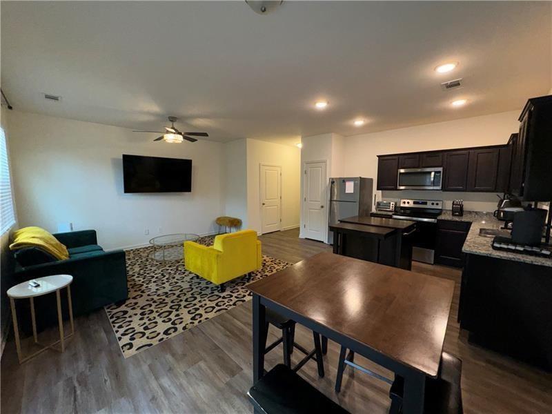3366 Tarian Way