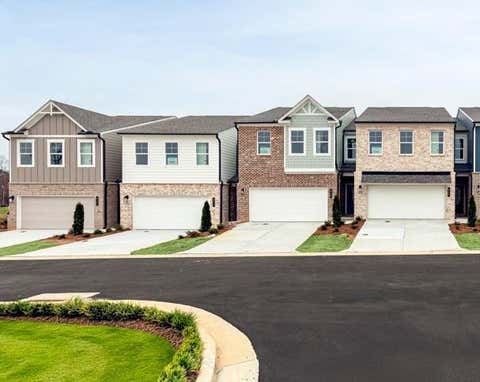 Townhouse For Sale - 545 Raelyns Way<br/> Loganville, GA 30052
