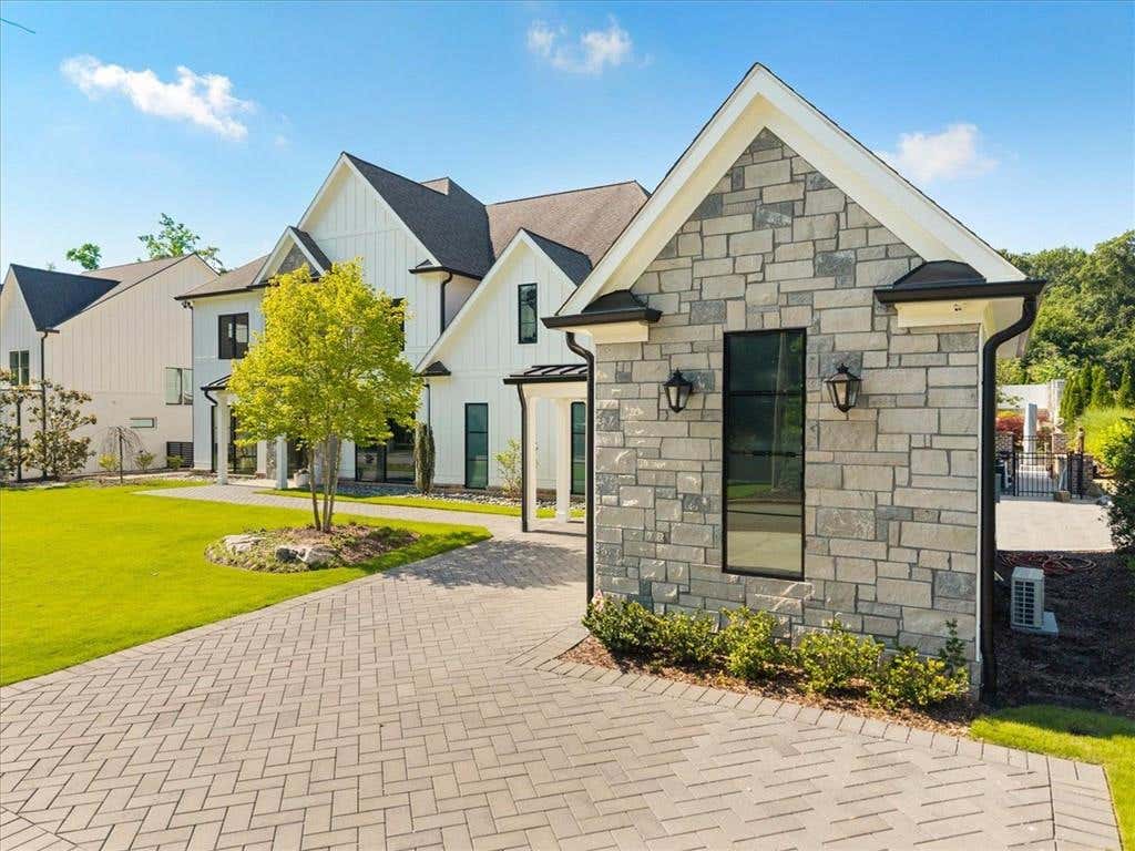 Photo of 212 Brooke Drive, Alpharetta, GA 30009 (MLS # 7789052)