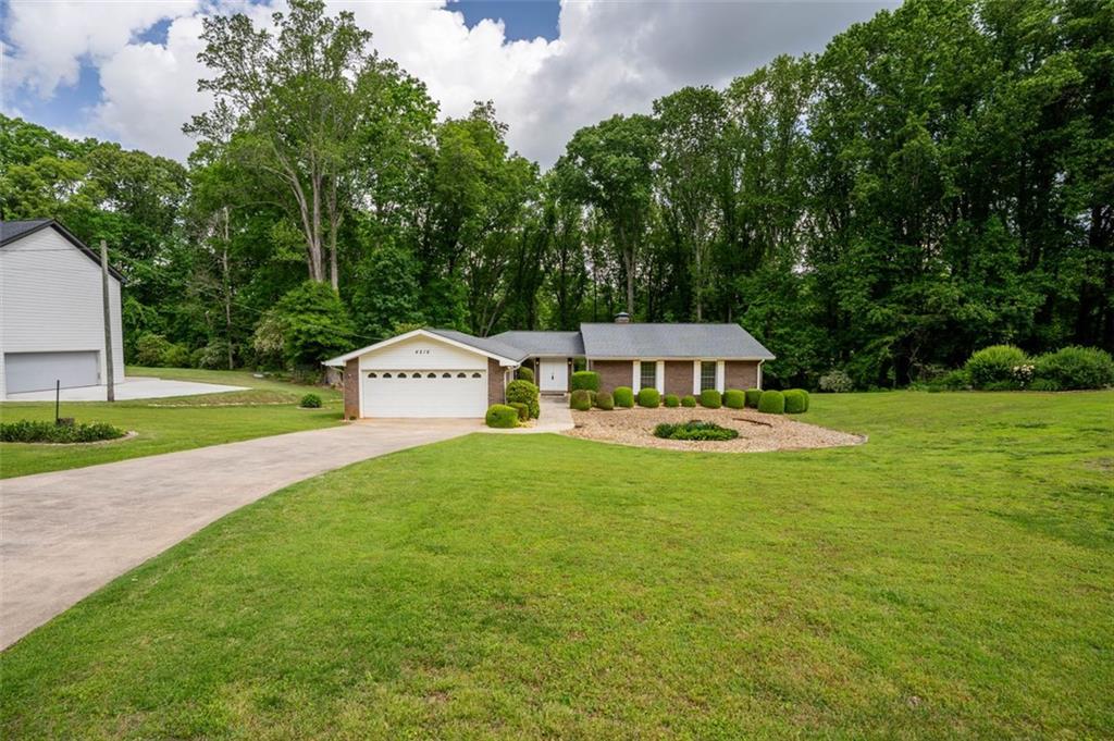 4216 Walnut Circle, Flowery Branch, Georgia image 1