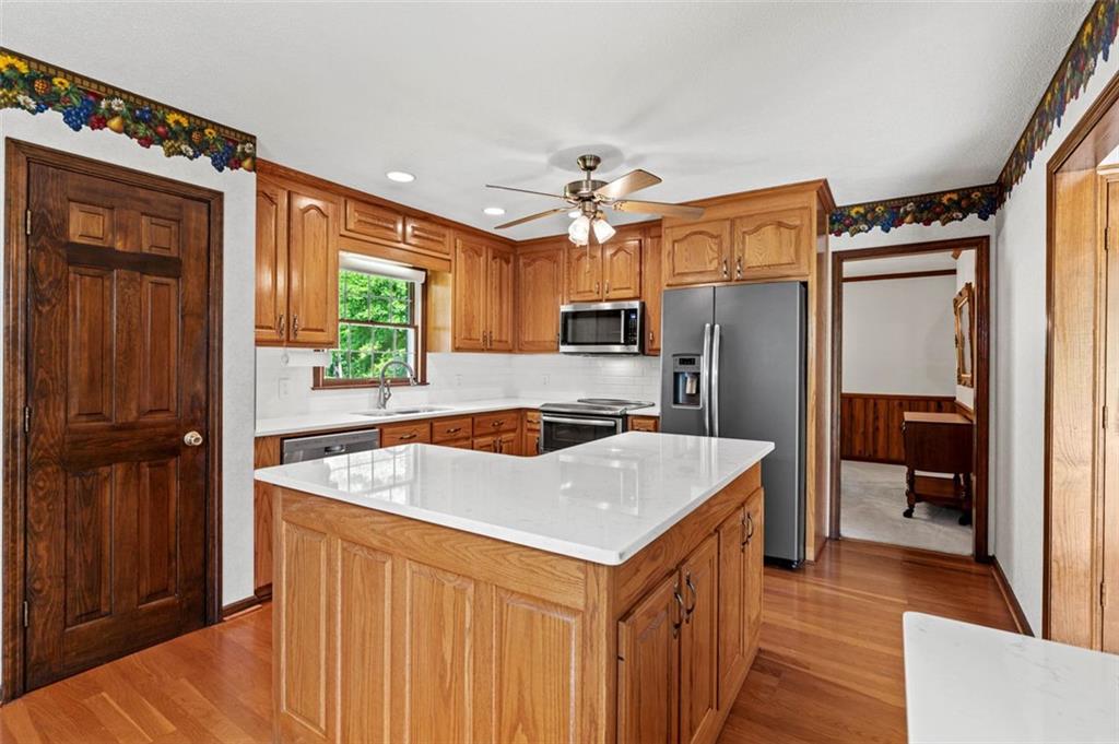 4216 Walnut Circle, Flowery Branch, Georgia image 12