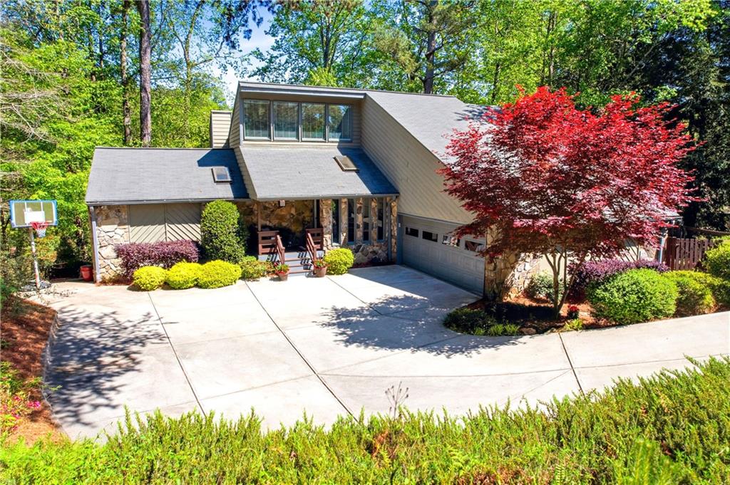 4221 Burns Heritage Trail NE