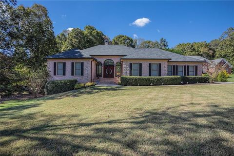 A home in Hoschton