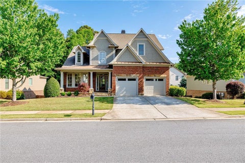 Homes For Sale - 1832 Stone Bridge Way<br/> Marietta, GA 30064