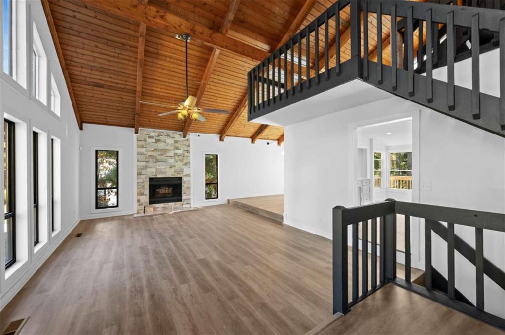 2696 Long Lake Terrace