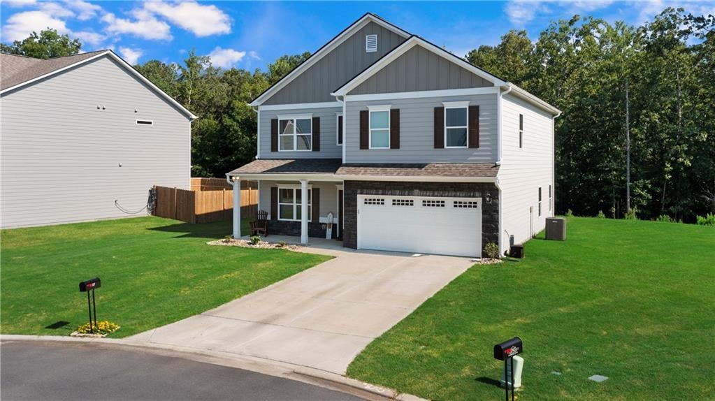 27 Whistling Oaks Drive NE