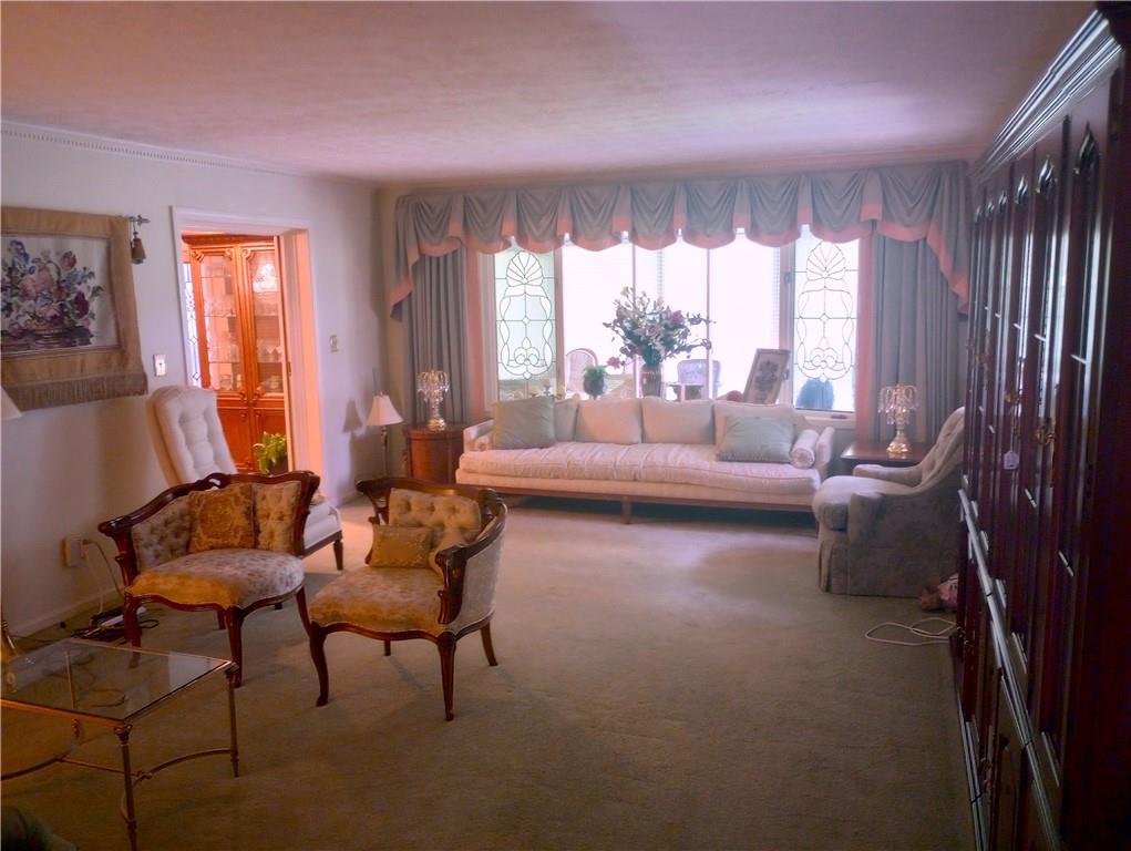 244 Chalmers Drive NW