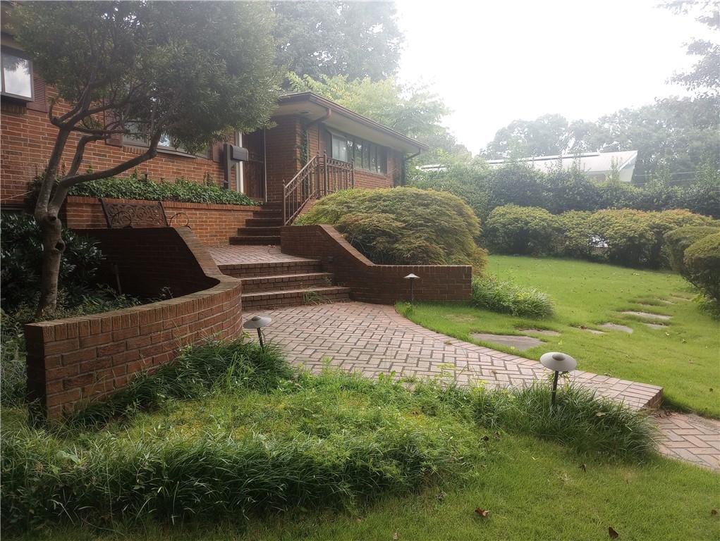 244 Chalmers Drive NW