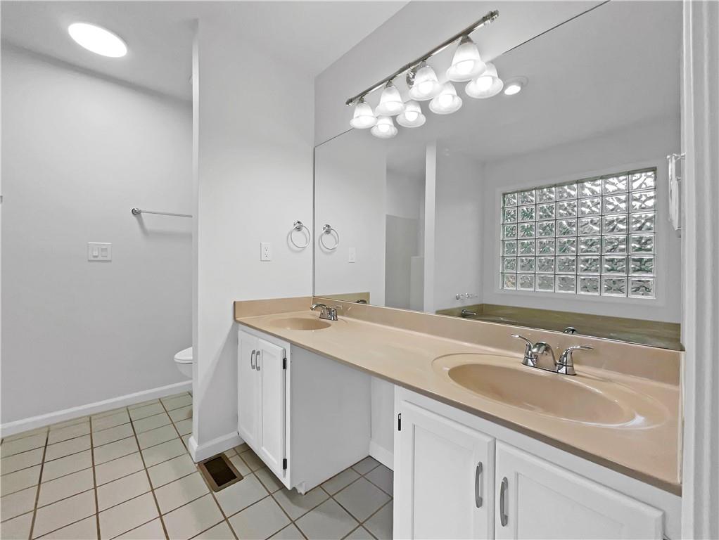 5080 Brownwood Drive, Powder Springs, Georgia image 7