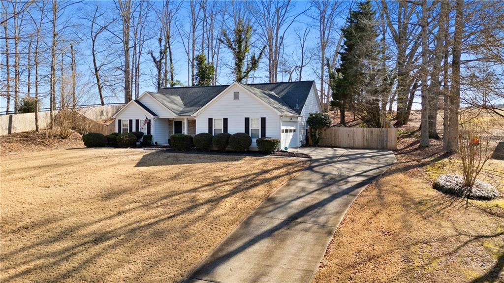 7935 Streamside Lane, Cumming, Georgia image 3