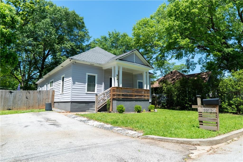 3273 Elm Street