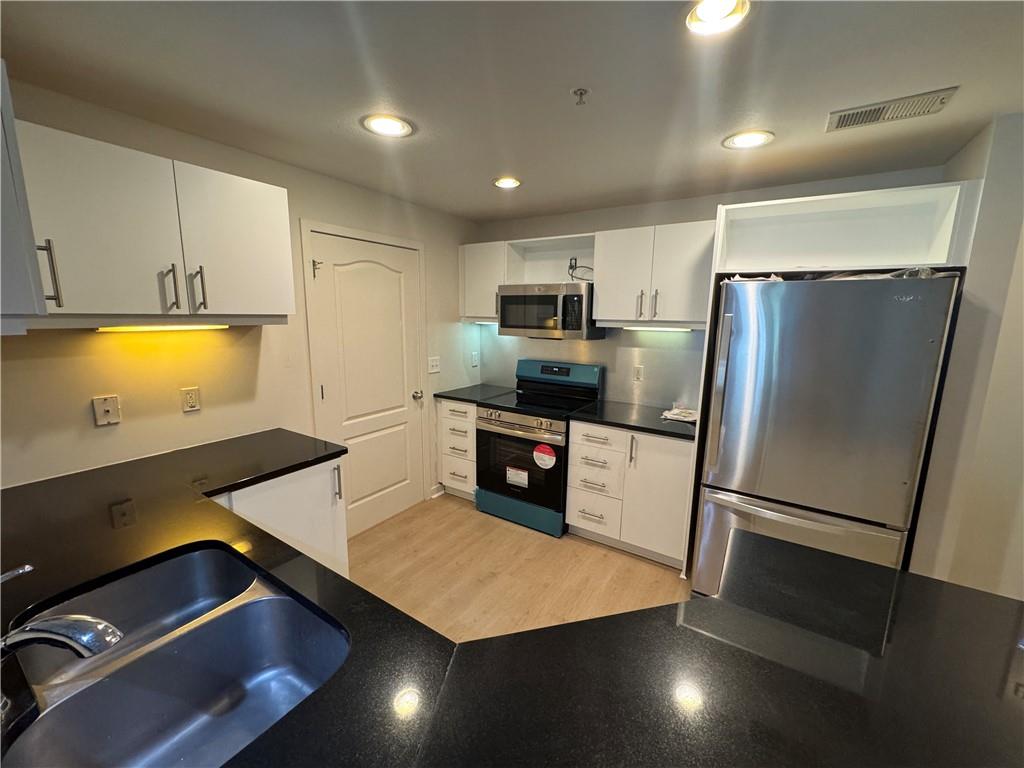 390 17th Street NW 2061