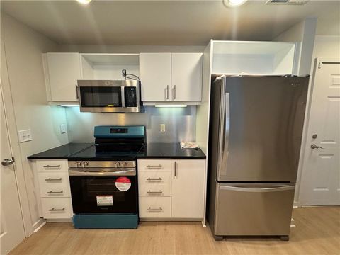 390 17th Street NW 2061 Atlanta GA 30363