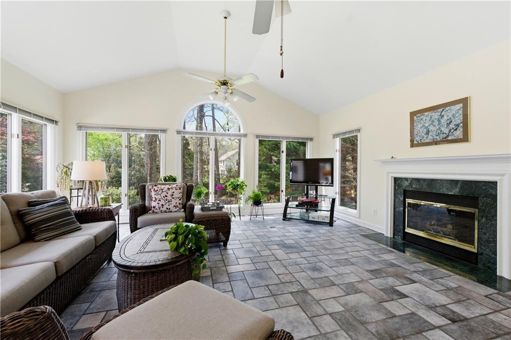 3790 Ashford Trail NE