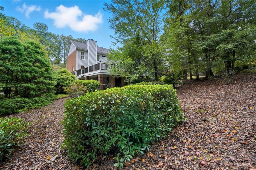 1502 Wood Thrush Way