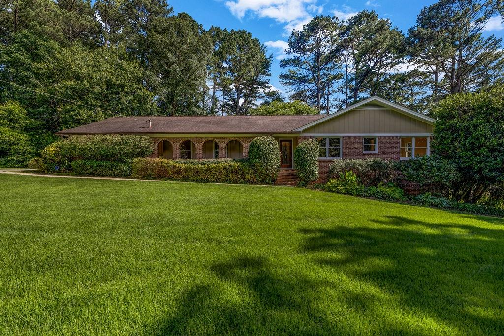 EMPIRE SQUARE - Residential