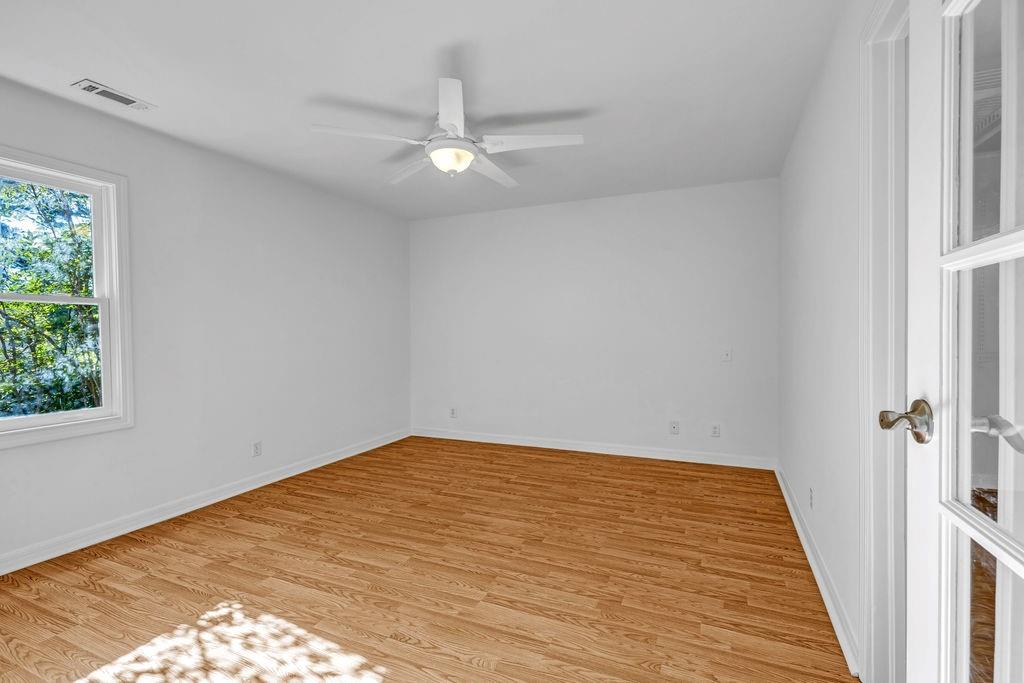 EMPIRE SQUARE - Residential