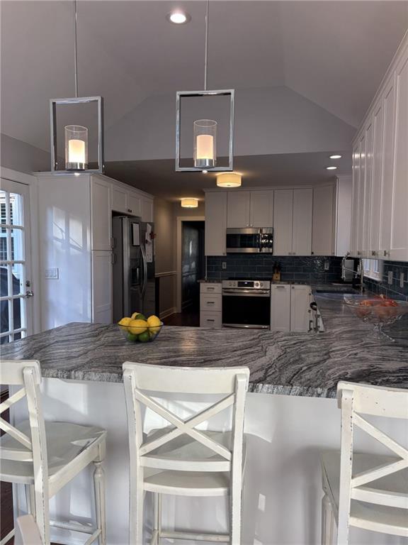 3276 Whitfield Drive