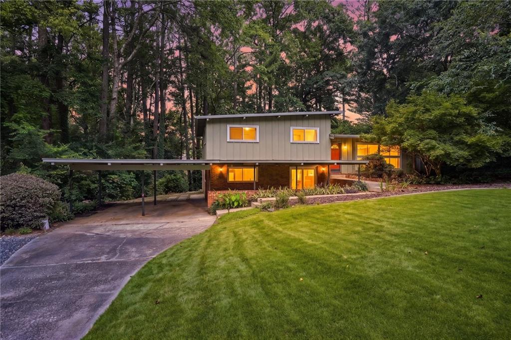 3522 Beachhill Drive