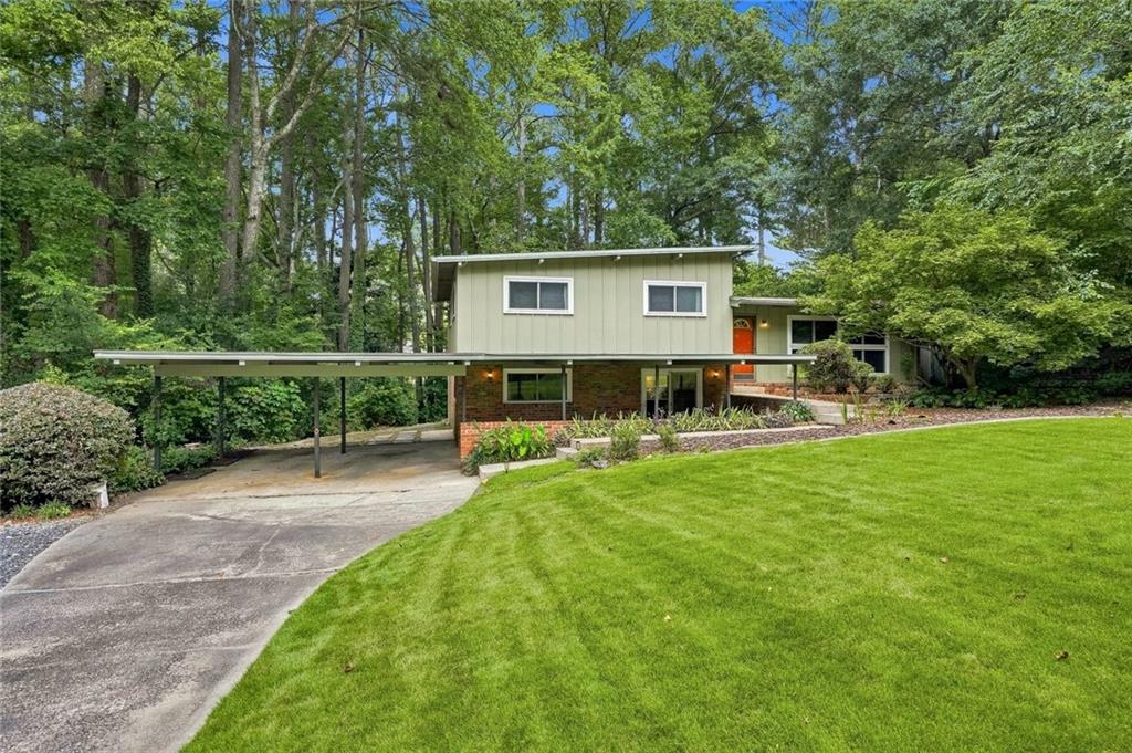 3522 Beachhill Drive