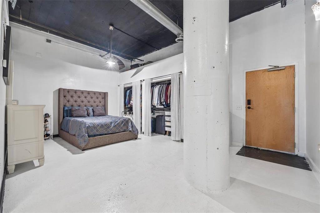 881 Memorial Drive SE 116