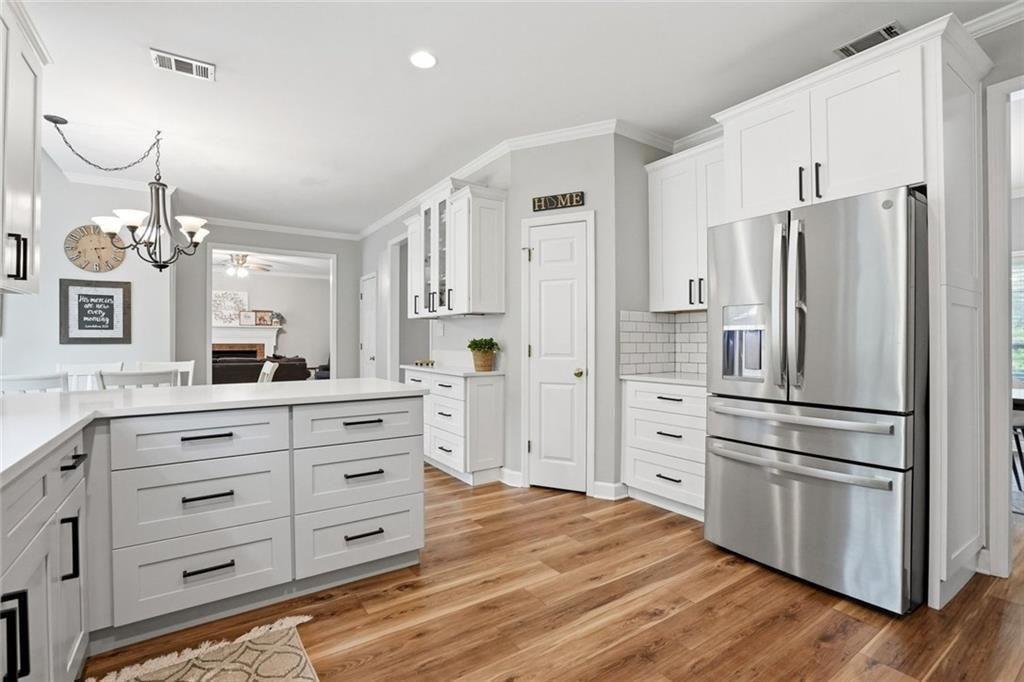 1140 Pebble Bend Drive