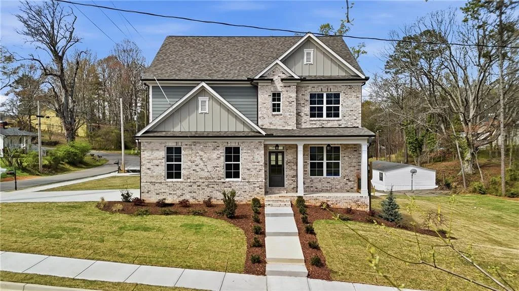 110 Poplar