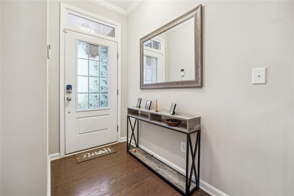 1616 Lansing Bluff Walk